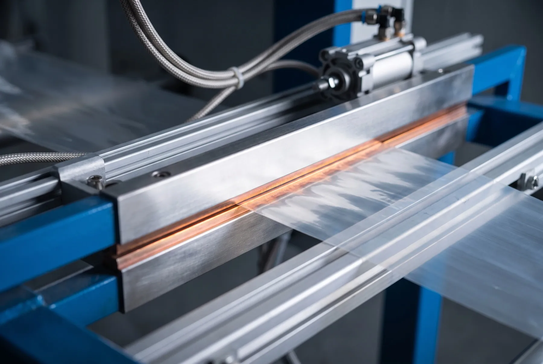 Siegelstation einer Beutelmaschine im Detail